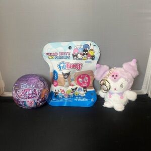 Hello Kitty FigBands with Pink and White Plush Toy